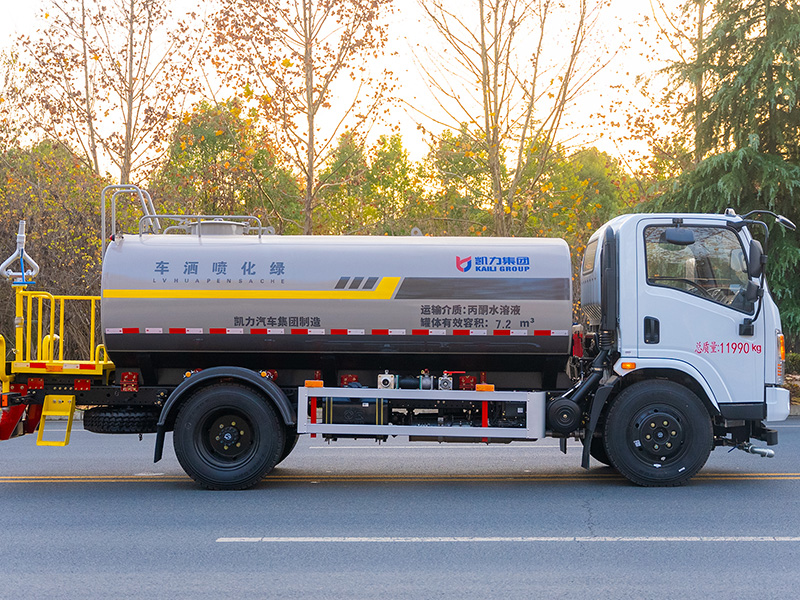 东风华神9.3方洒水车