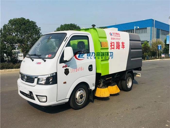 东风途逸3方扫路车国六