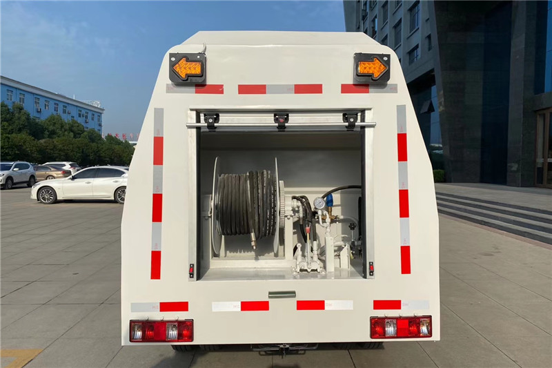 长安小型路面养护车2方