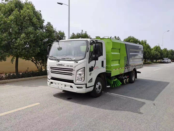 江铃8方国六洗扫车