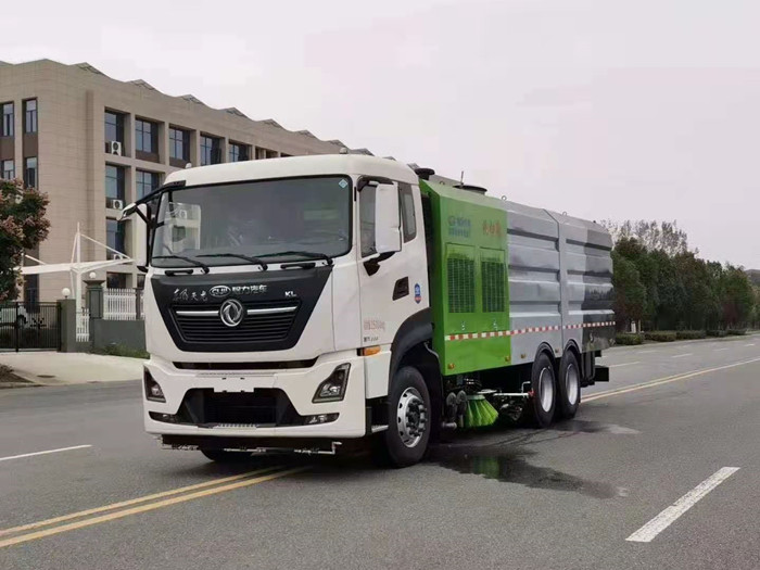 东风天龙22方大型洗扫车