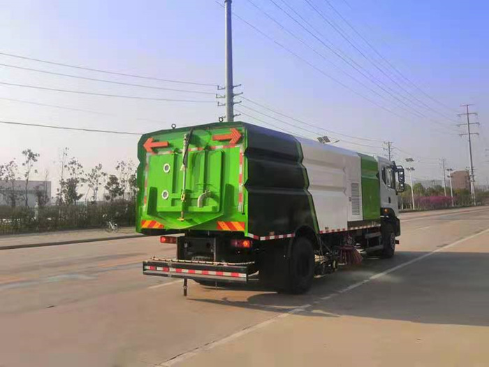 东风T5天然气洗扫车