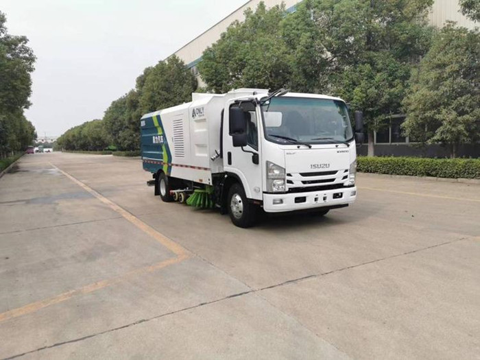 庆铃五十铃8方洗扫车