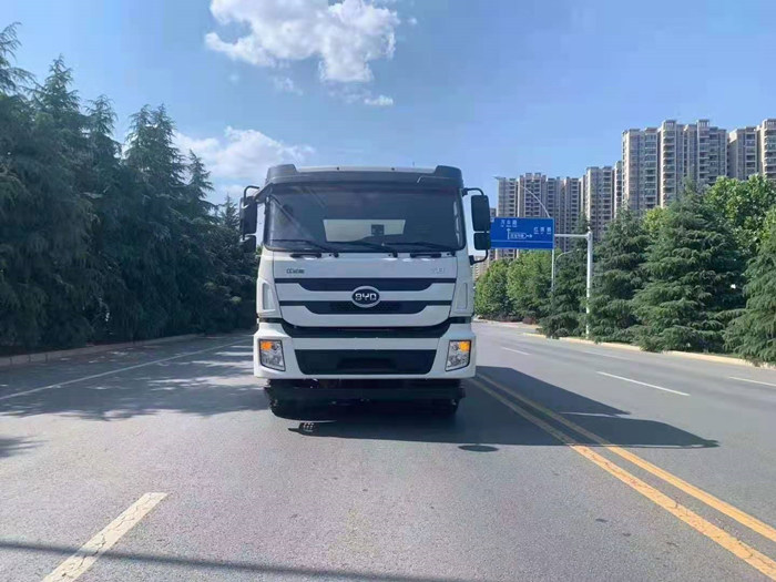 比亚迪纯电动洗扫车