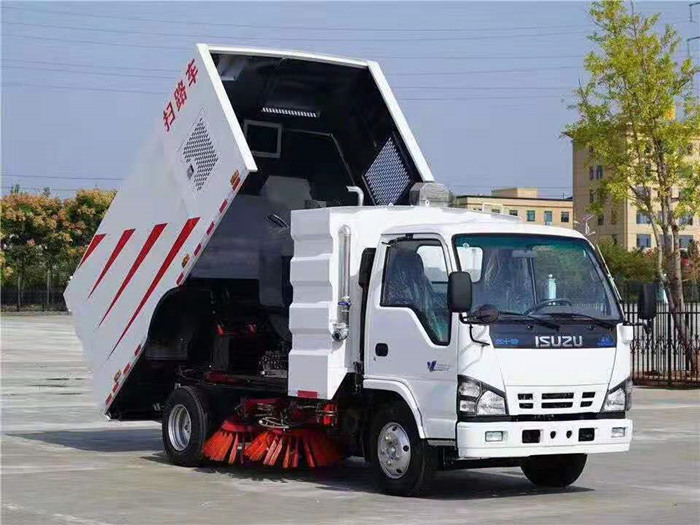  庆铃五十铃扫路车