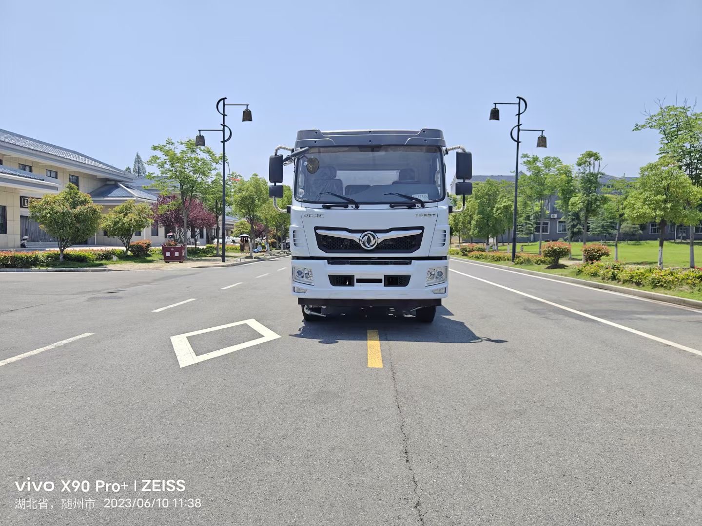 东风F9 国六12吨洒水车
