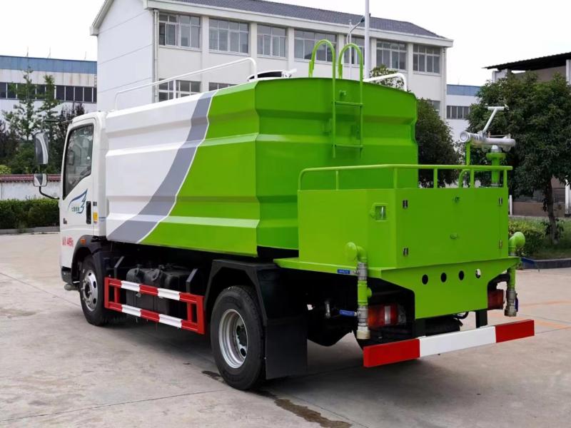 重汽蓝牌豪沃5-7方喷雾洒水车