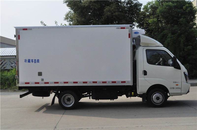 3.1米奥驰冷藏车