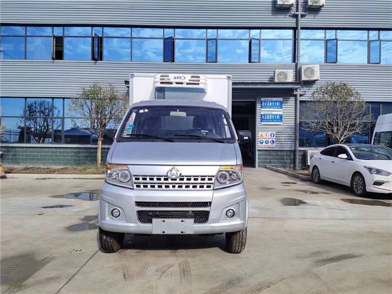 3.2米长安神骐T20冷藏车