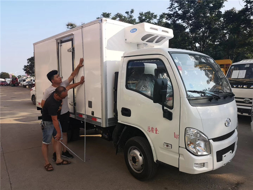3.26米跃进小福星冷藏车