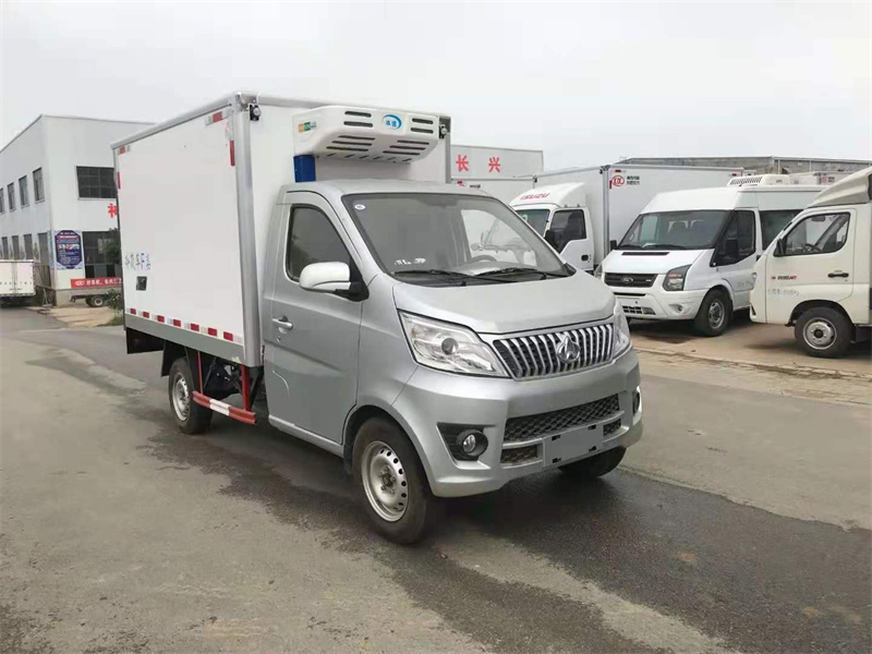 2.68米长安后单轮冷藏车