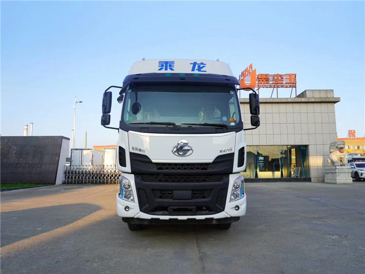 6.8米柳汽乘龙冷藏车