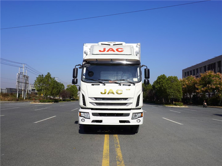 6.8米江淮帅铃Q9冷藏车