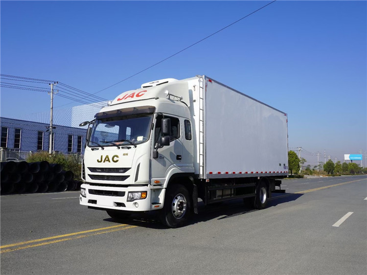 6.8米江淮帅铃Q9冷藏车