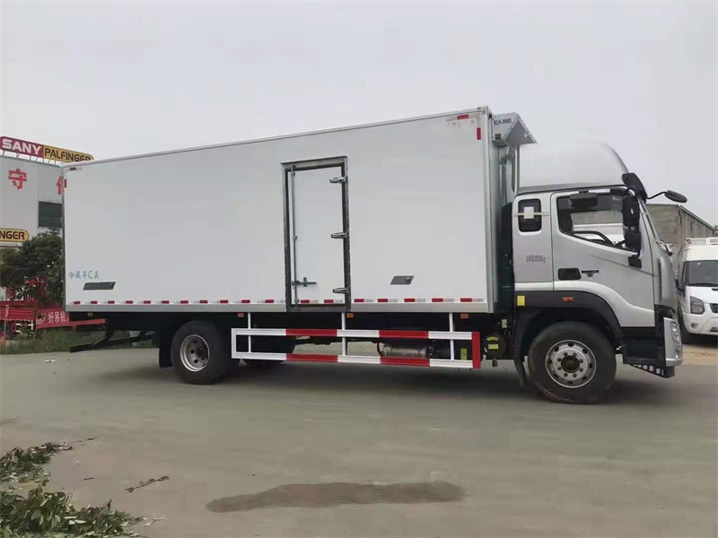 7.6米福田欧航冷藏车