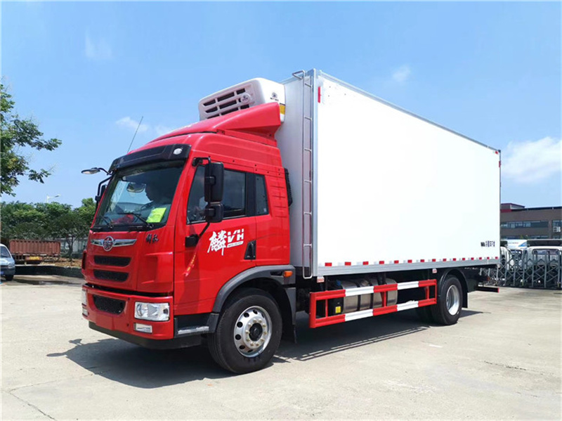 6.75米解放麟VH冷藏车