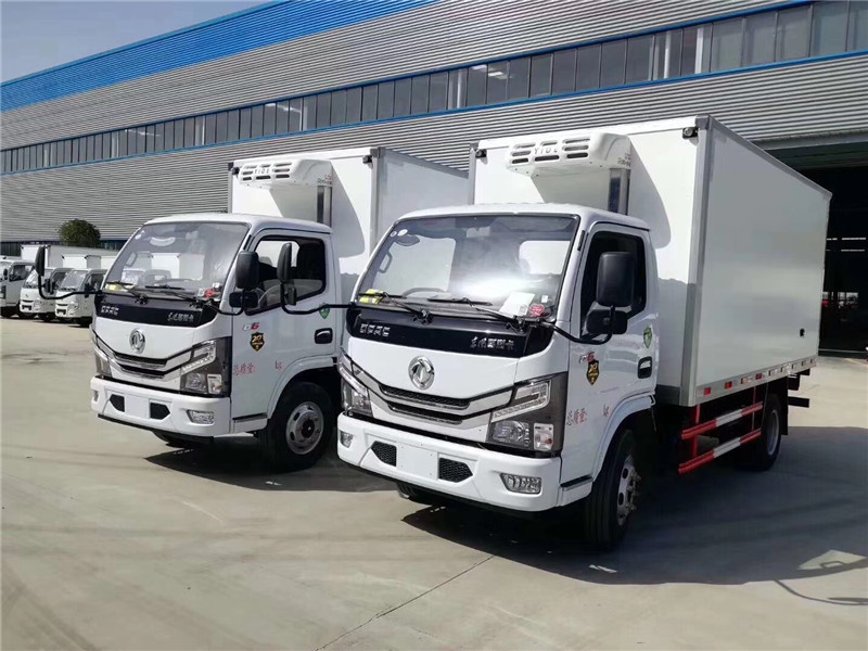 东风多利卡D6冷藏车