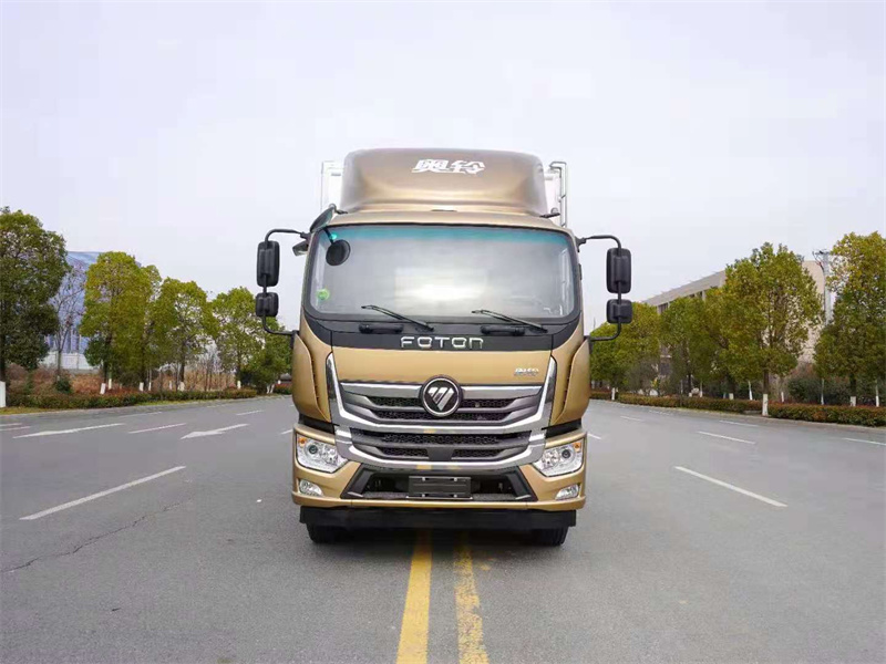 5.3米福田奥铃大黄蜂冷藏车