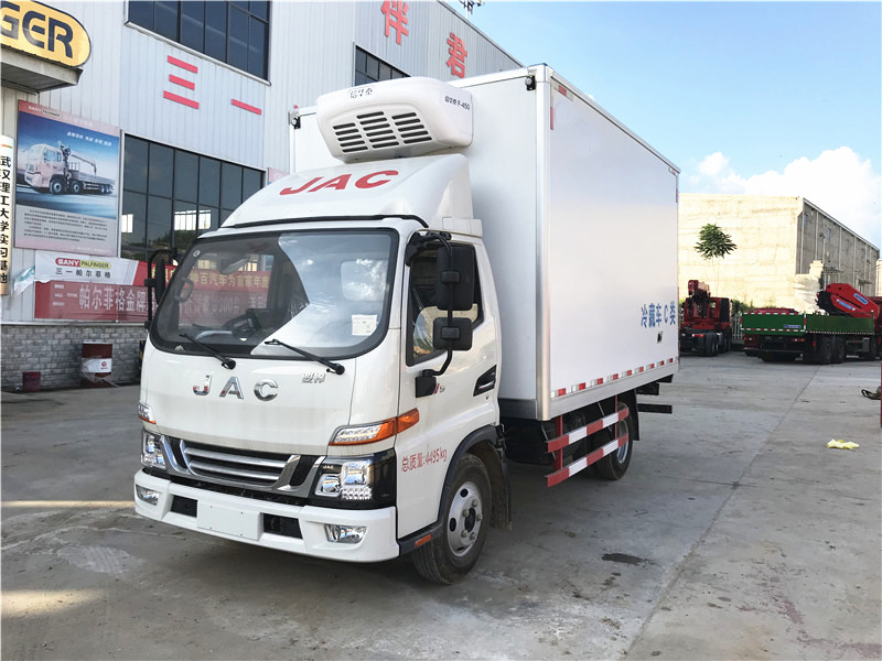 江淮骏铃V5冷藏车