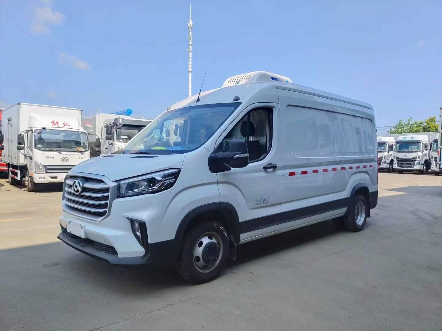 上汽大通面包冷藏车