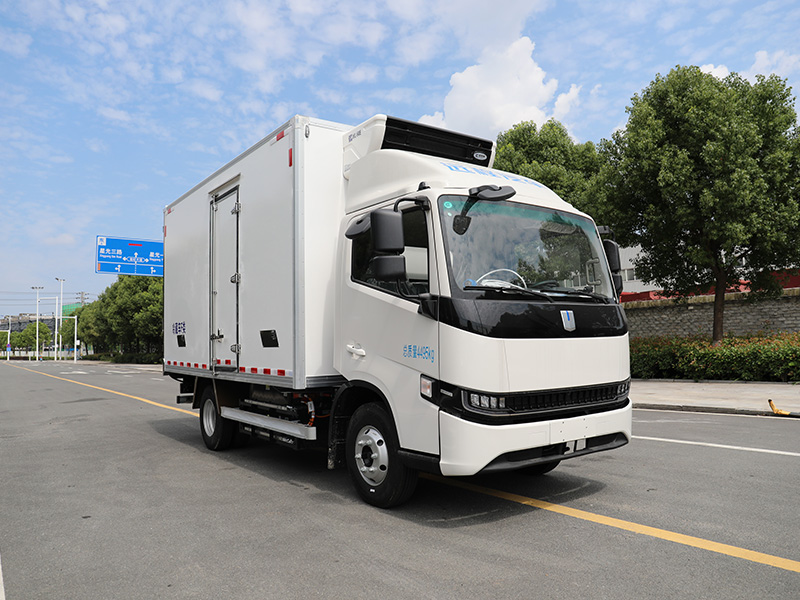 吉利远程星智H8E纯电动冷藏车89.12度电