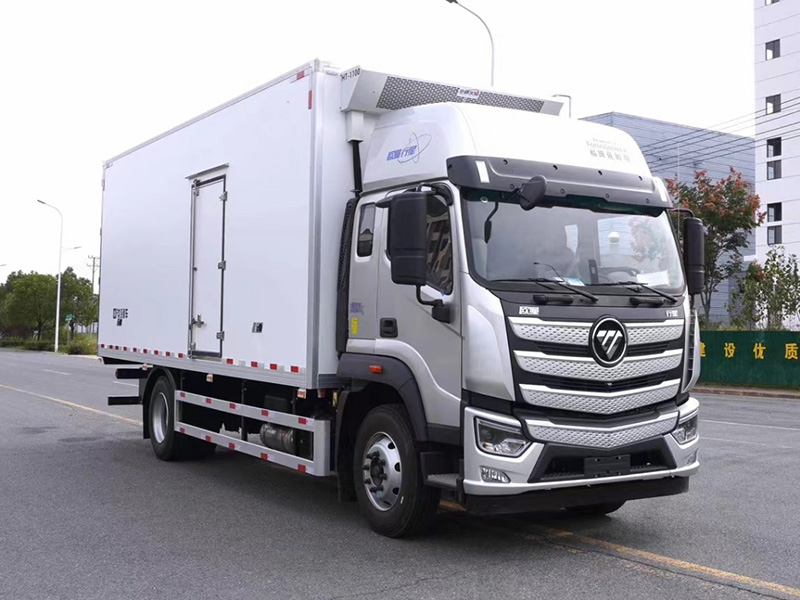 6.8米福田欧曼行星240冷藏车