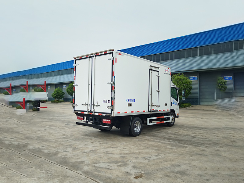 解放J6F“冰冰”冷藏车