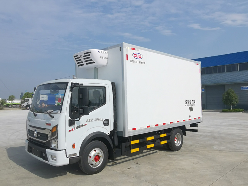 东风星云高端蓝牌冷藏车