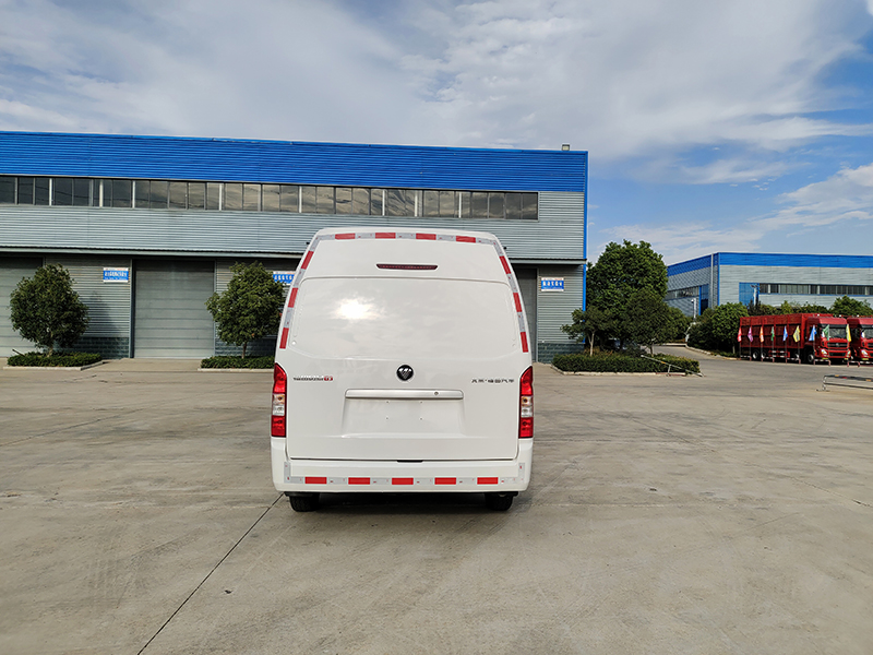 福田G9面包冷藏车