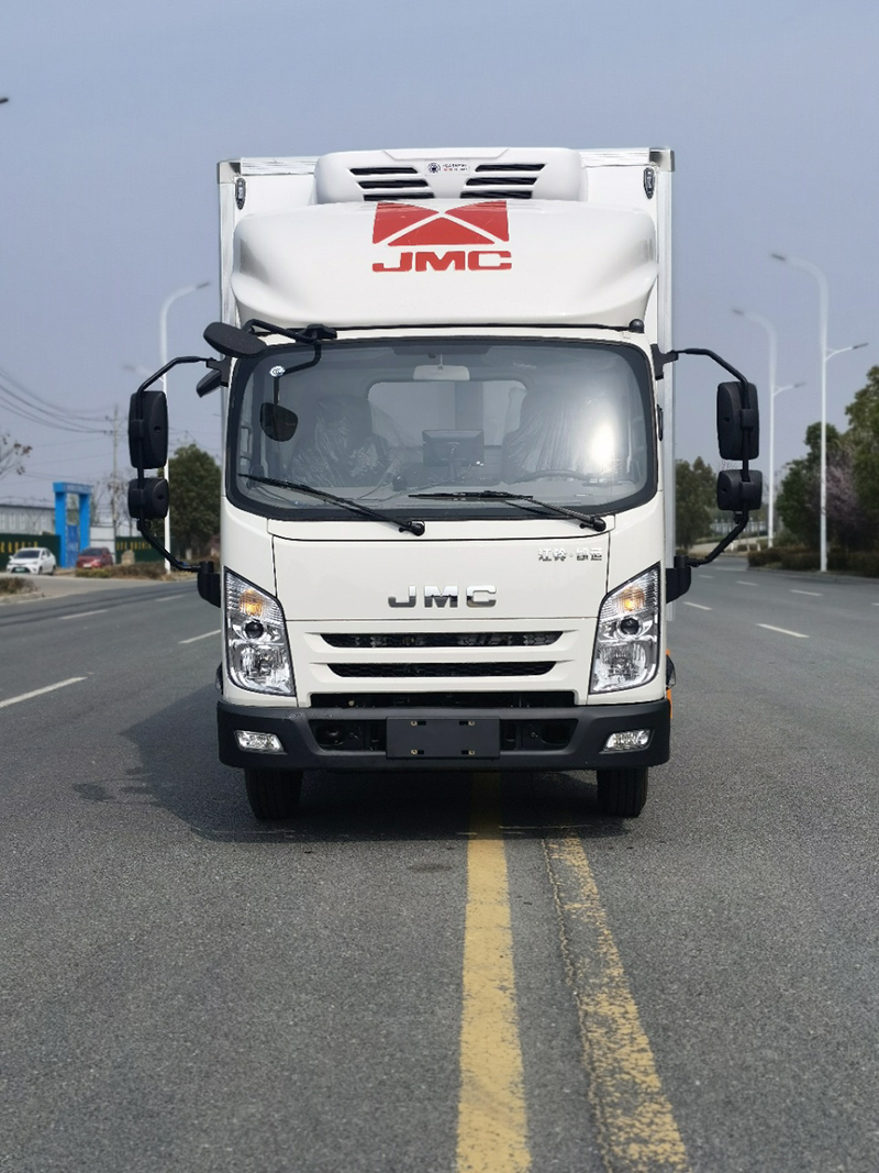 江铃凯运宽体冷藏车145马力