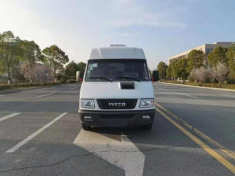 依维柯短轴冷藏车