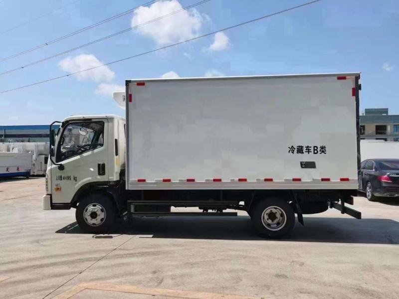 福田领航H2冷藏车