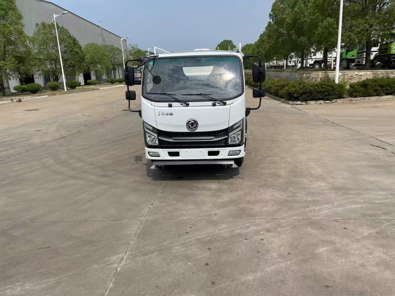 7方蓝牌新款东风华神V3洒水车