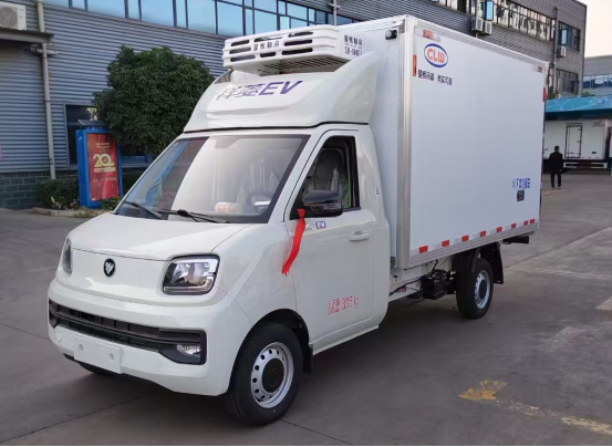 福田祥菱Q纯电动冷藏车