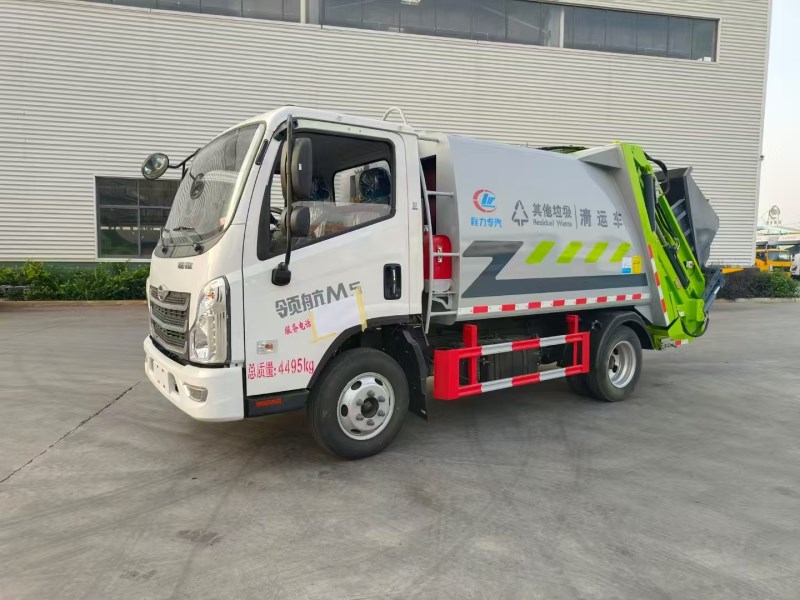 6.5方福田领航M5压缩垃圾车