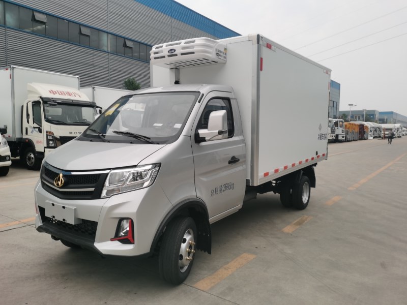 跨越王X3PLUS冷藏车首款重载小卡