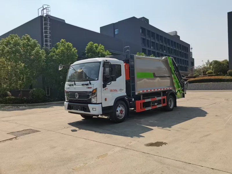 新款12方压缩垃圾车