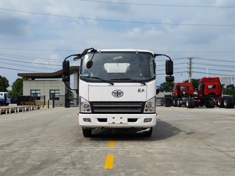 解放蓝牌7方抑尘车