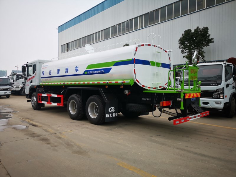 20方东风华神DV5后双桥洒水车