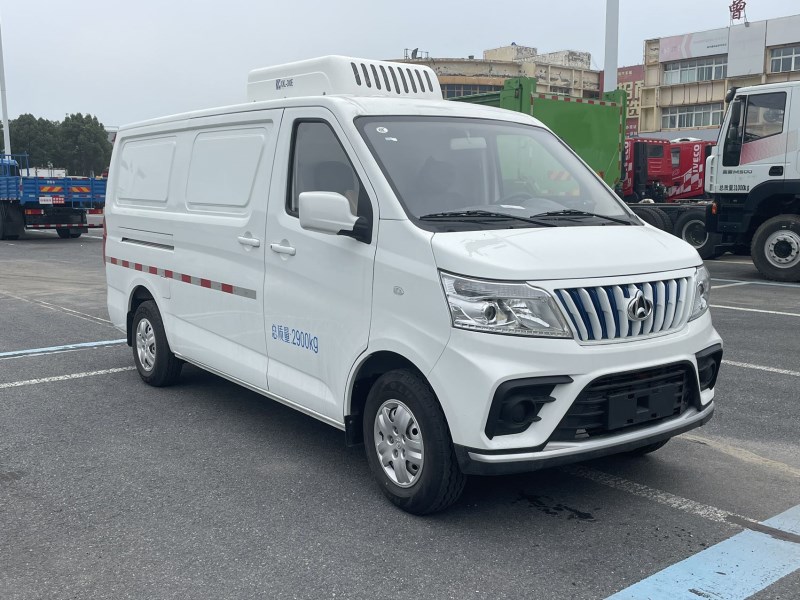 长安睿行EM80 纯电冷藏车