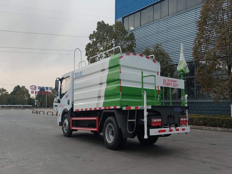 东风全柴136马力7方抑尘车