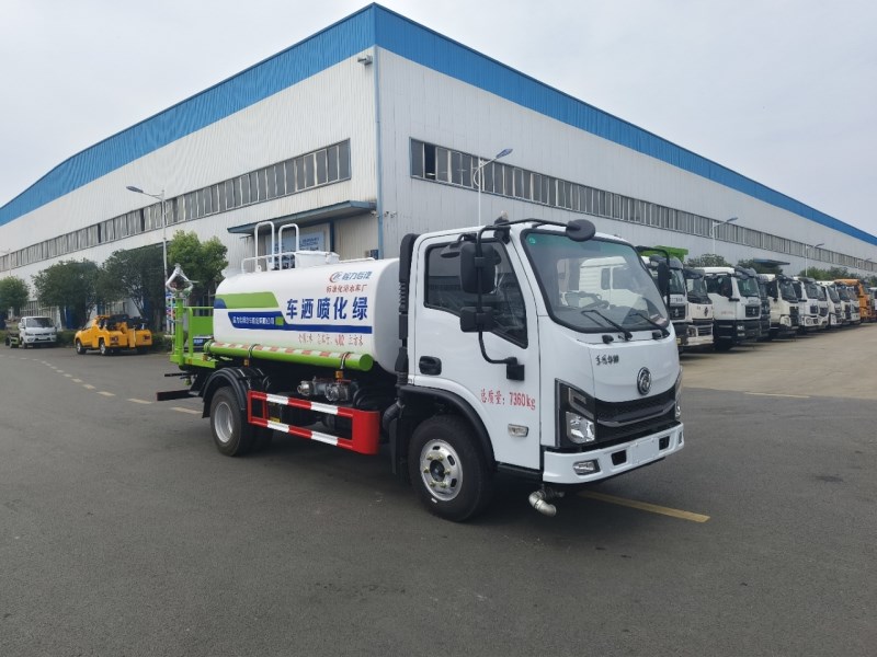 东风华神V3 5方洒水车