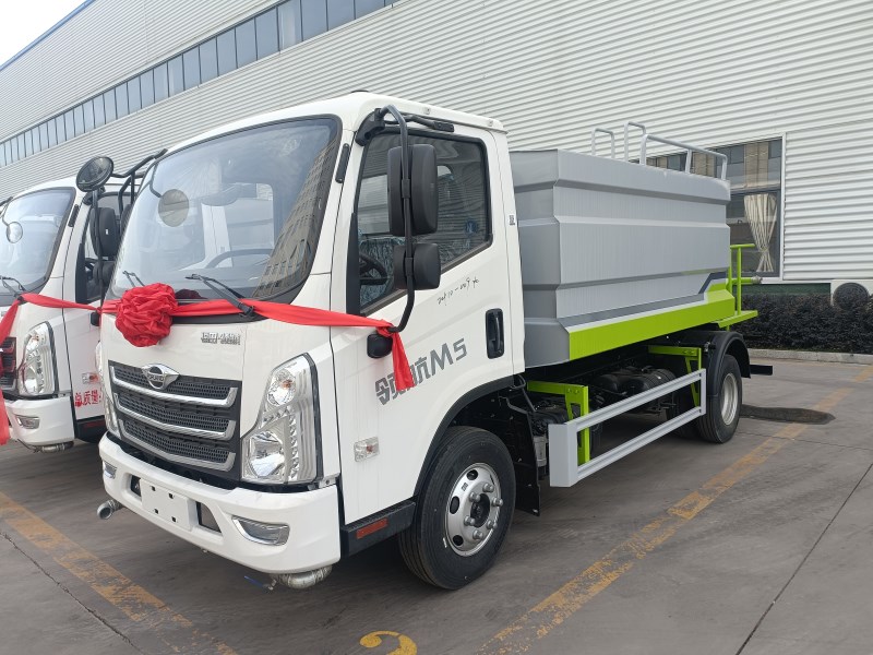 福田领航M5蓝牌抑尘车7方150马力