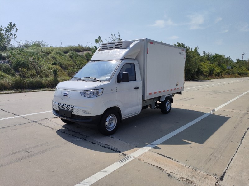 开瑞X5纯电动冷藏车（50.38度电80KW）