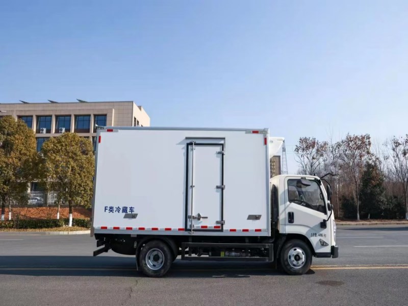 江铃凯运4.2米冷藏车123马力