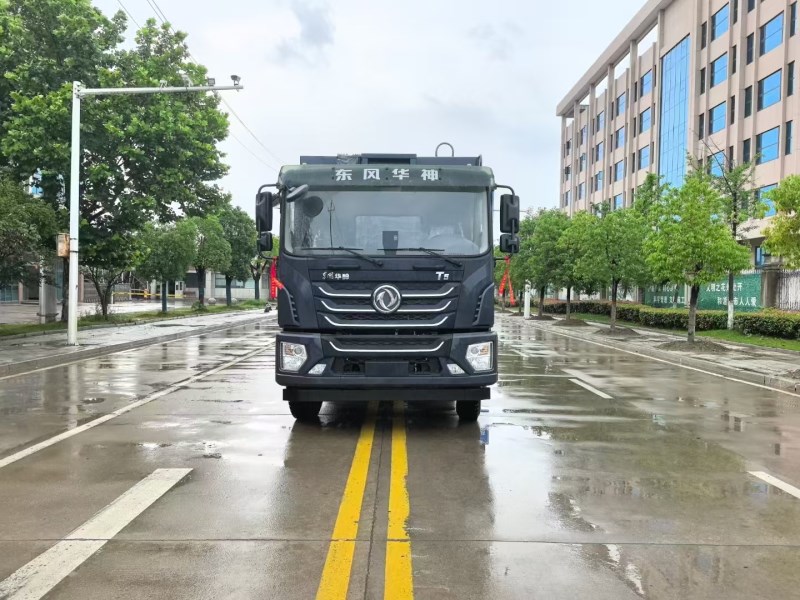 26方东风华神压缩垃圾车