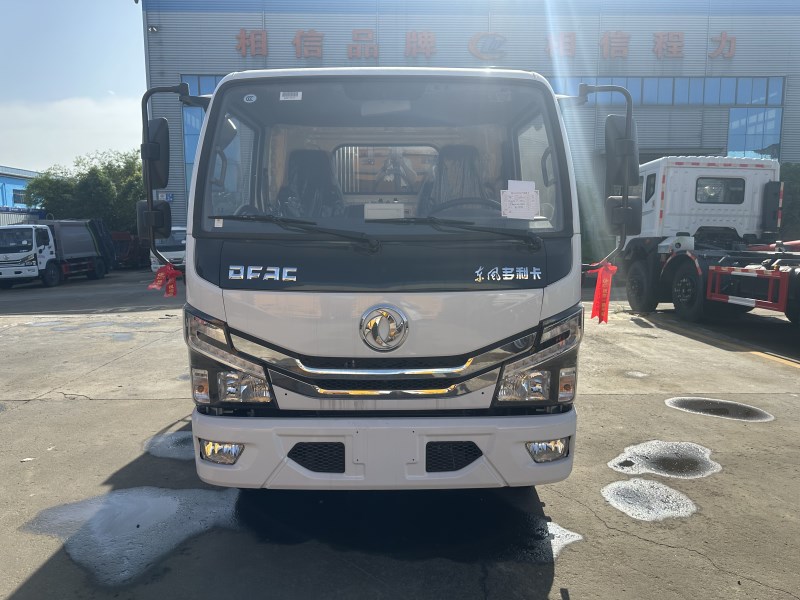 6方东风多利卡D5压缩垃圾车