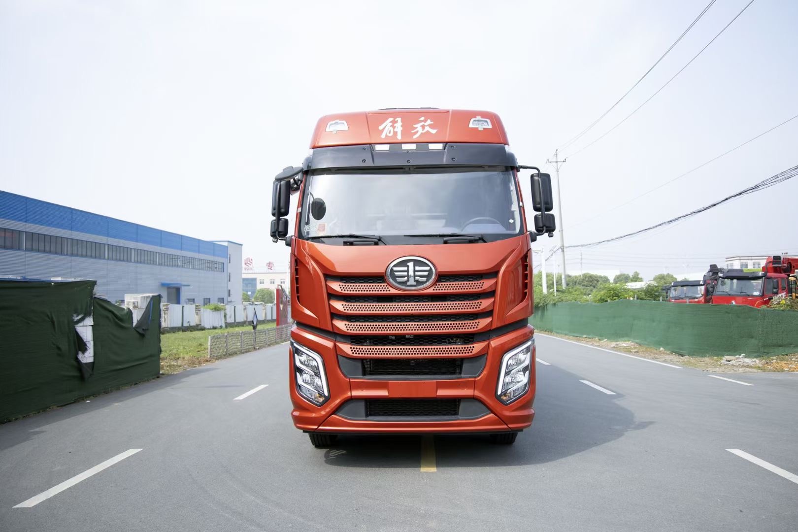 9.6米解放J6V前四后八冷藏车