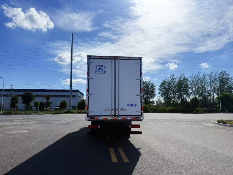 9.6米冷藏车-欧曼GTL