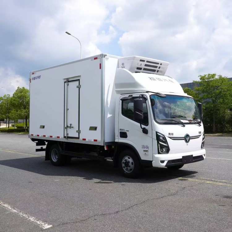 福田奥铃全新智蓝EL宽体冷藏车165度电
